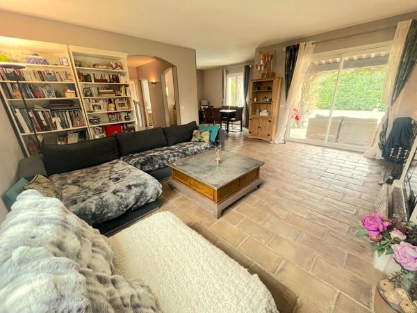 Maison à vendre 4 pièces MOUGINS (06)