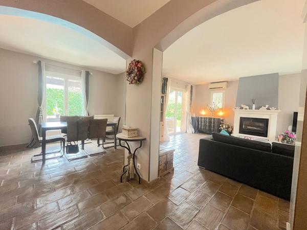 Maison à vendre 4 pièces MOUGINS (06)