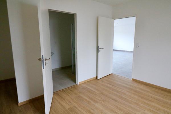49100 ANGERS APPARTEMENT T2 - GRAND BALCON - PLACE DE PARKING