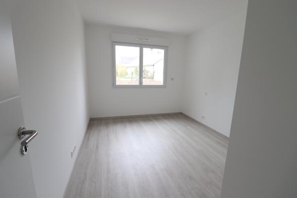 49100 ANGERS APPARTEMENT T2 - GRAND BALCON - PLACE DE PARKING