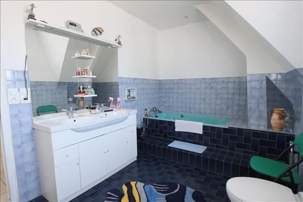 Maison à vendre |  Camors |  7 pièces | 234 m²