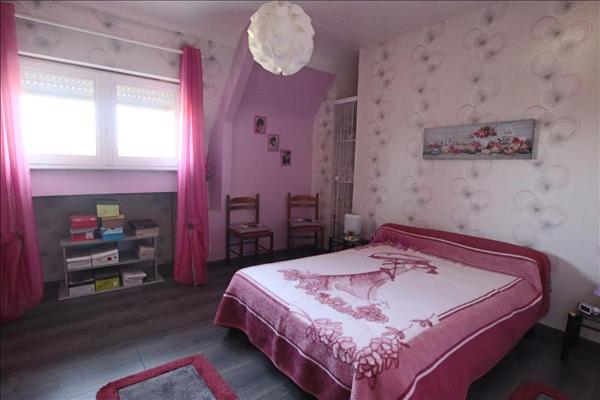 Maison à vendre |  Camors |  7 pièces | 234 m²