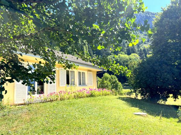Maison plain-pied- Terrain 4020m2- Saint-Jeoire (74490)