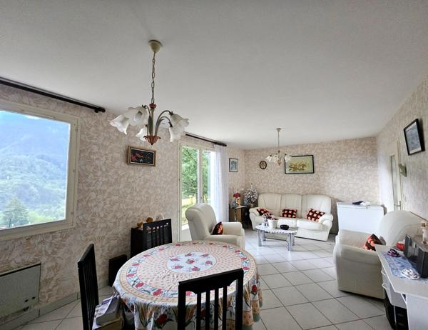 Maison plain-pied- Terrain 4020m2- Saint-Jeoire (74490)