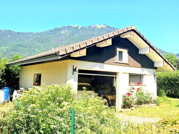 Maison plain-pied- Terrain 4020m2- Saint-Jeoire (74490)
