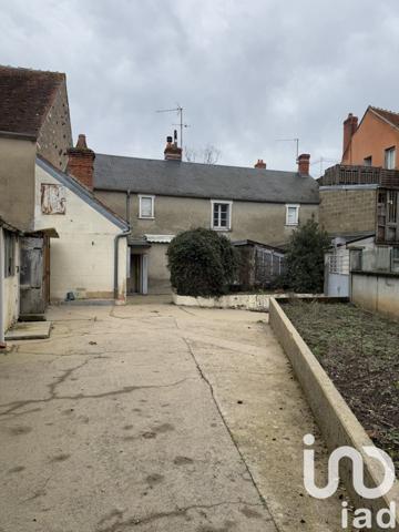 Maison 5 pièces de 115 m² à Dun-sur-Auron (18130)