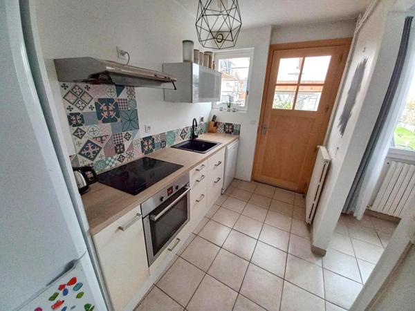 Maison de type 5 de 86 m² sur parcelle de 399 m²