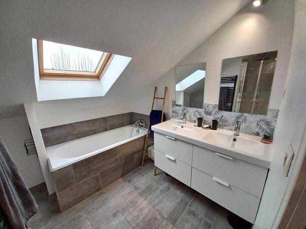 Maison de type 5 de 86 m² sur parcelle de 399 m²