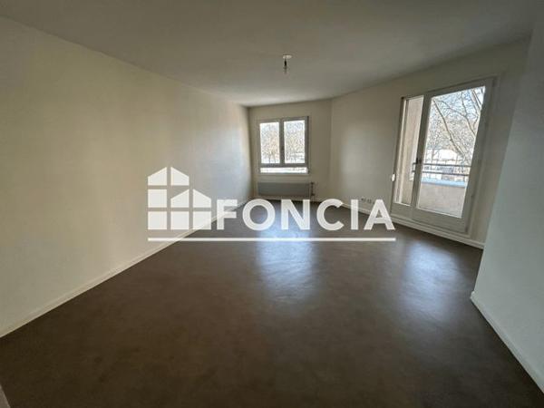 Location Appartement 2 pièces 57.86 m² - 17 RUE SAINT CLOUD Lyon 69007