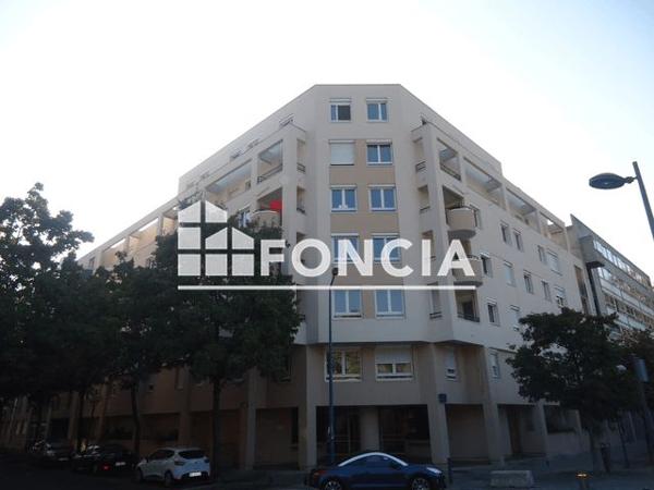 Location Appartement 2 pièces 57.86 m² - 17 RUE SAINT CLOUD Lyon 69007