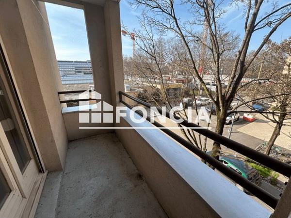 Location Appartement 2 pièces 57.86 m² - 17 RUE SAINT CLOUD Lyon 69007