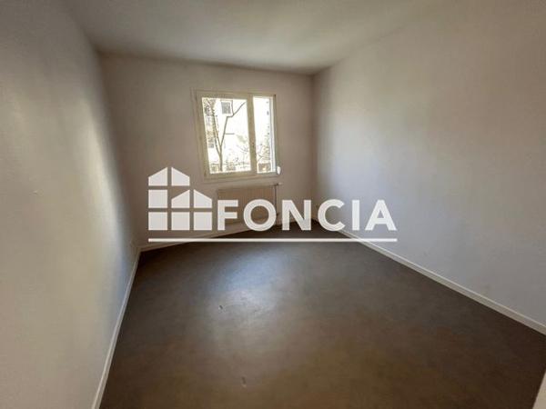 Location Appartement 2 pièces 57.86 m² - 17 RUE SAINT CLOUD Lyon 69007