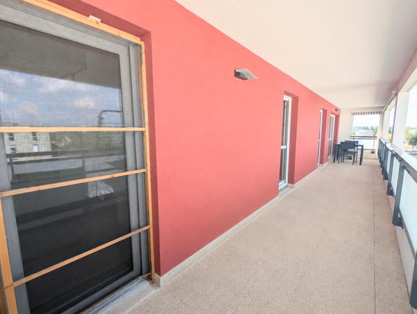 Appartement
         3 pièces
        - 75 m² Exclusivité 374 000 € *