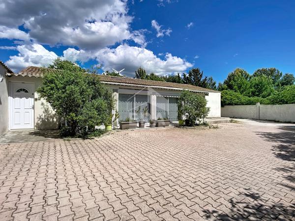 Grande maison entièrement de plain-pied
