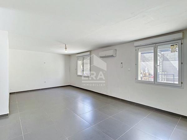 Grande maison entièrement de plain-pied