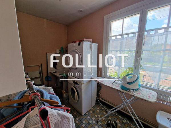 A VENDRE CENTRE DE PERIERS VIE DE PLAIN PIED