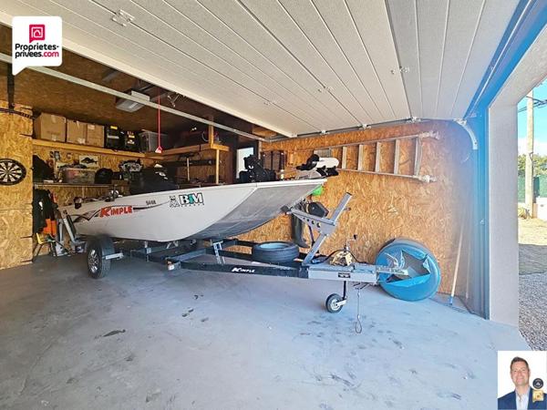 VILLA CONTEMPORAI?NE RECENTE D'ENVIRON 140 M2 AVEC PISCINE, GARAGE et TERRAIN PAYSAGER DE 1700 M2