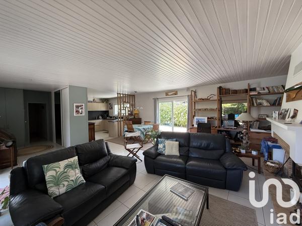 House for sale 5 rooms 128 m² Andernos-les-Bains