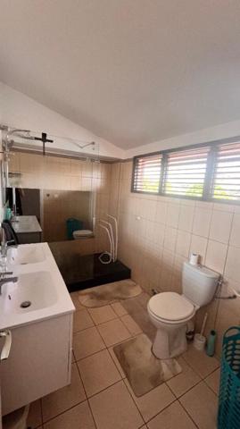 Locaux commerciaux /bureaux 200 m2 BELLEVUE FORT DE FRANCE