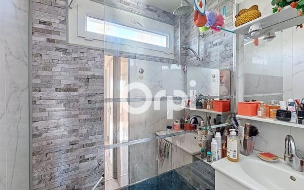 Appartement à vendre    3 pièces • 65,60 m2 Clermont-Ferrand