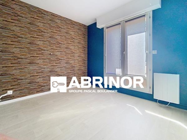 Appartement de type 2 en rez-de-jardin- terrasse- place de parking-cave. WATTIGNIES