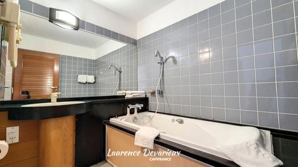 Dpt Guadeloupe (971), à vendre SAINT FRANCOIS immeuble