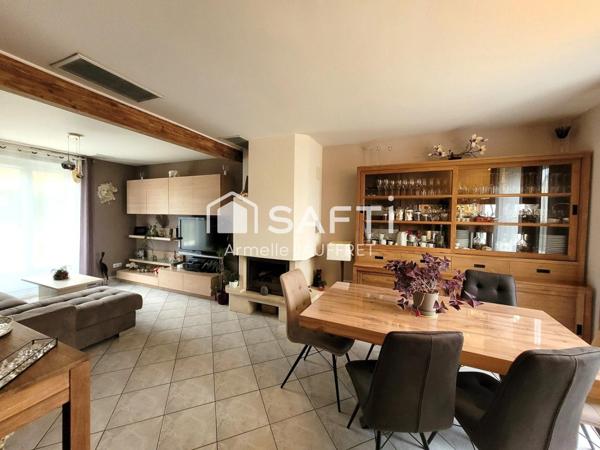 Au Calme en forêt d'Ecouen, robuste maison.