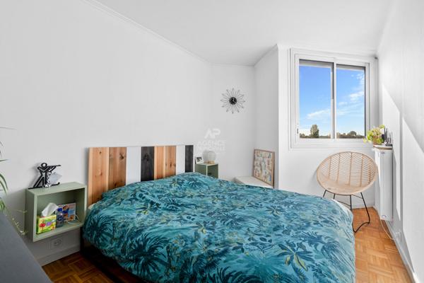 Appartement Saint Germain En Laye 3 pièce(s) 64.70 m2 291 480 € ** - Référence 17296