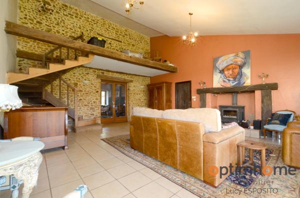 🌟 Rare à la vente – Propriété équestre en pierres 🌳 14 hectares de terrain