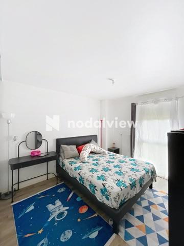 Vous rêvez du confort du neuf avec les avantages d’une maison ? Cet appartement est fait pour vous.