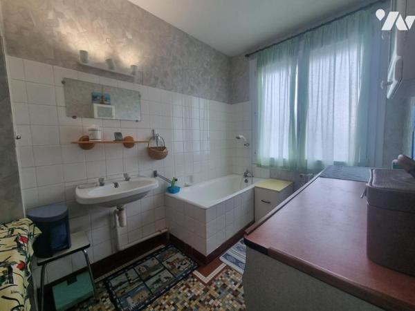 SAINT-NAZAIRE, secteur TREBALE, maison de 90m² 