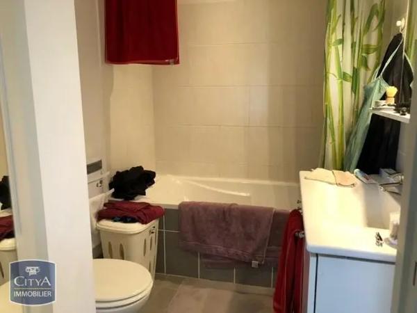 Appartement à louer 2 pièces 39.17m² Riom (63200)