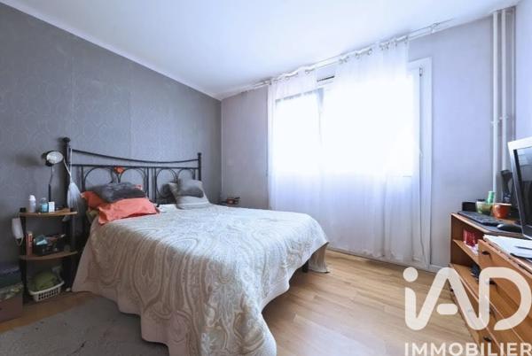 Appartement à vendre 4 pièces 78 m² Évry-Courcouronnes