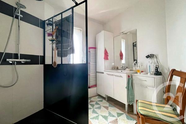 Appartement F3 à vendre  3 pièces - 80,28 m2 ST AVE - 56