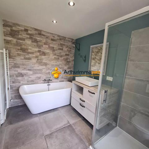 Vente                                                      Maison
                        
                     4 pièces                      95 m2                     à Crécy-la-Chapelle