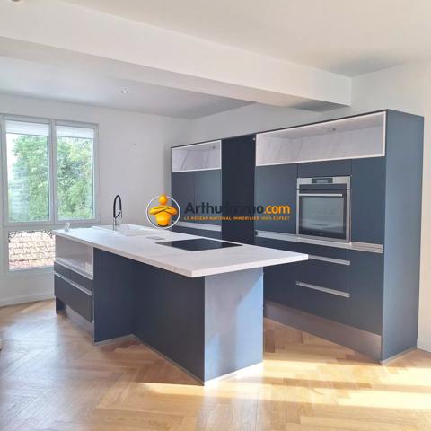 Vente                                                      Maison
                        
                     4 pièces                      95 m2                     à Crécy-la-Chapelle