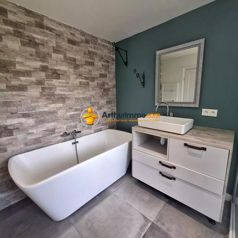 Vente                                                      Maison
                        
                     4 pièces                      95 m2                     à Crécy-la-Chapelle