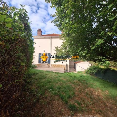 Vente                                                      Maison
                        
                     4 pièces                      95 m2                     à Crécy-la-Chapelle
