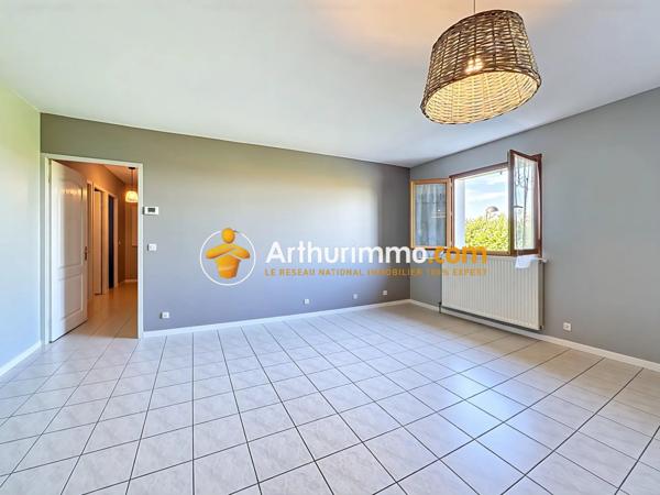 Vente                                                      Maison
                        
                     4 pièces                      96 m2                     à Bourgoin-Jallieu