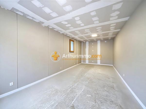 Vente                                                      Maison
                        
                     4 pièces                      96 m2                     à Bourgoin-Jallieu
