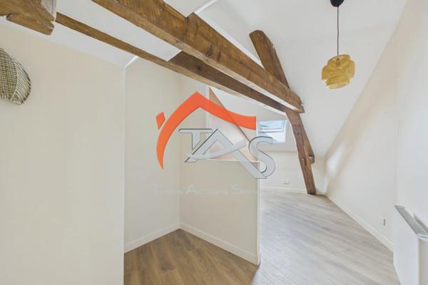 Vente                                                      Appartement
                        
                     4 pièces                      65 m2                     à Saint-Chamond