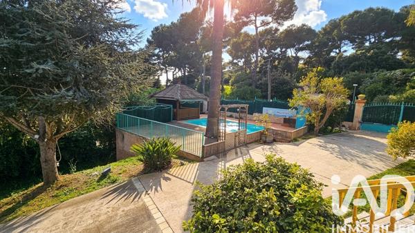 Maison à vendre 6 pièces 200 m² Hyères