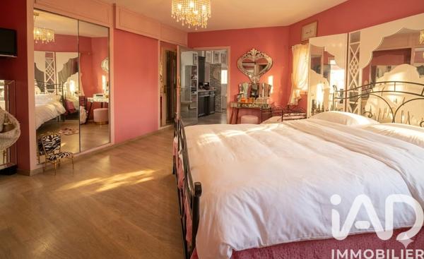 Maison à vendre 6 pièces 200 m² Hyères