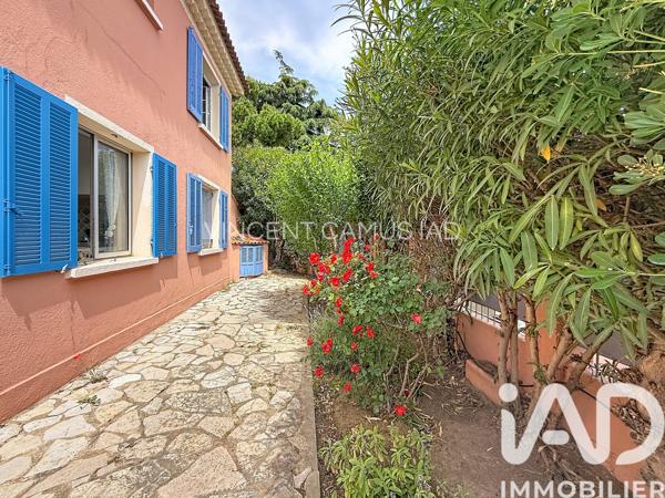 Maison à vendre 7 pièces 188 m² Sanary-sur-Mer