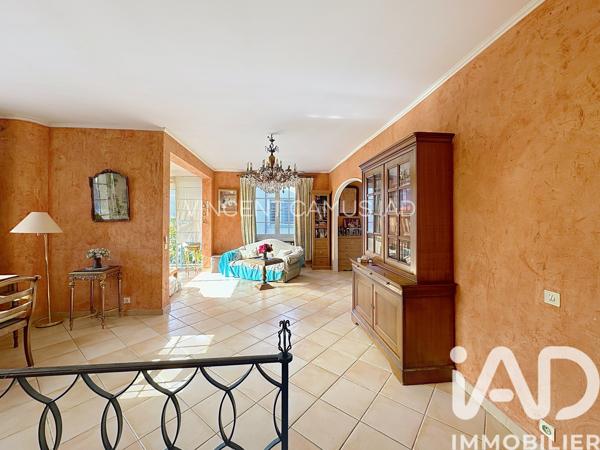 Maison à vendre 7 pièces 188 m² Sanary-sur-Mer