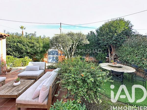 Maison à vendre 7 pièces 188 m² Sanary-sur-Mer