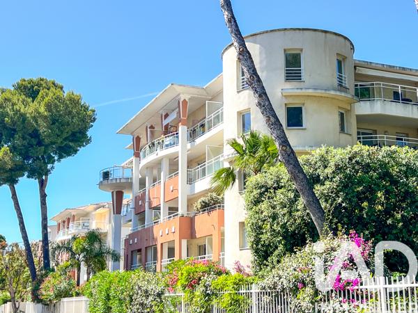 Appartement à vendre 4 pièces 90,36 m² Hyères