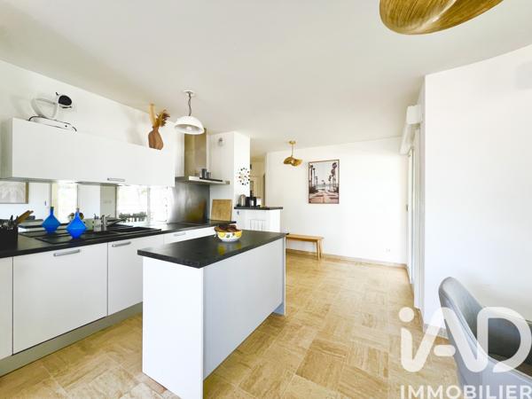 Appartement à vendre 4 pièces 90,36 m² Hyères