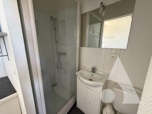 Appartement 1 pièce 9.8 m2