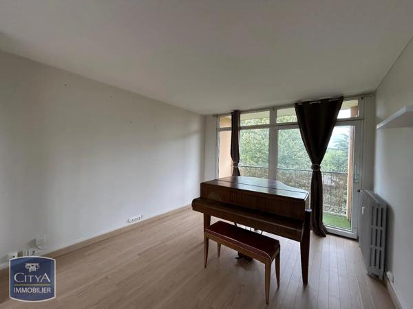 Appartement à louer 4 pièces 89.06m² Sedan (08200)